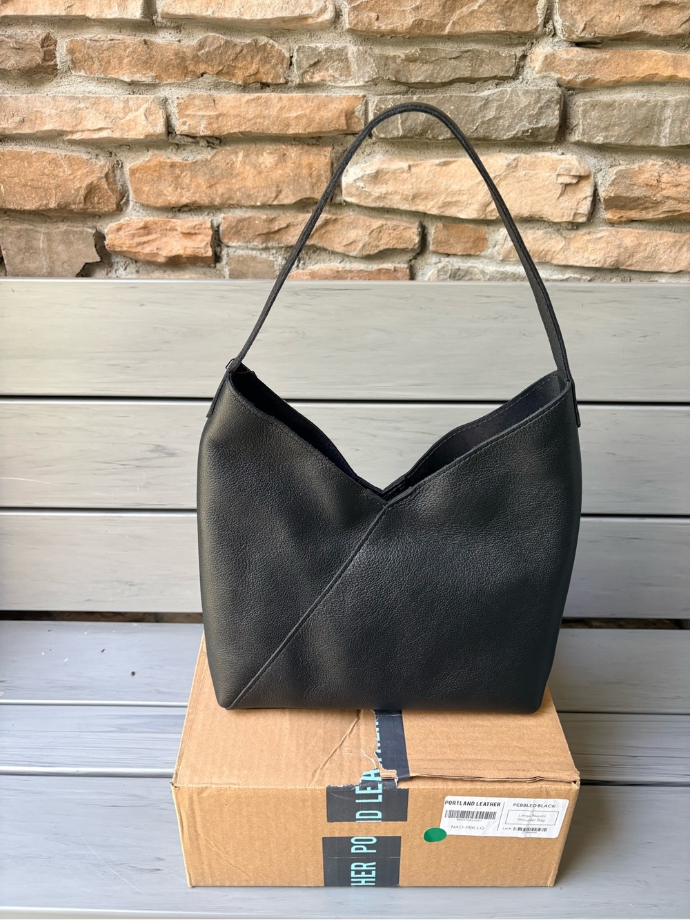 Portland Leather Large Naomi Shoulder Bag - Picture 4 of 6